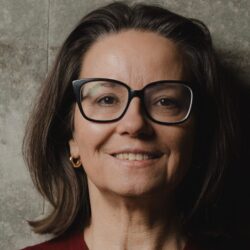 Portret Katarzyny Surmiak-Domańskiej autorstwa Dawida Żuchowicza